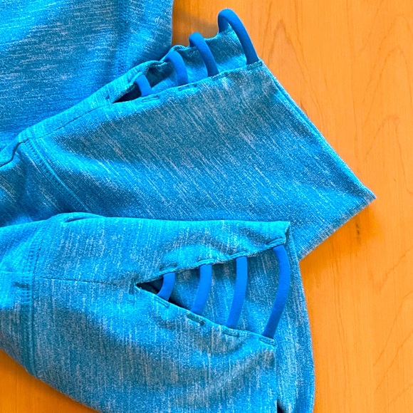 PRANA CAPRI LENGTH TIGHTS/LEGGINGS - Picture 3 of 4